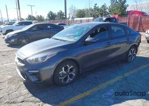 2021 Kia Forte Lxs из США, поврежденный, VIN 3KPF24AD6ME398423